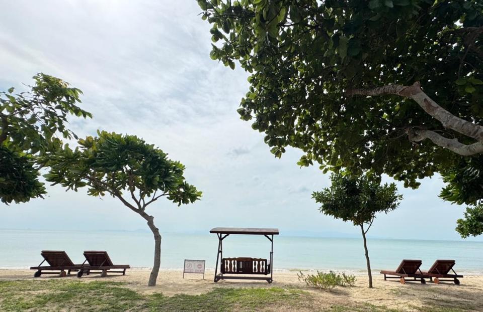 Phangan Beachside *