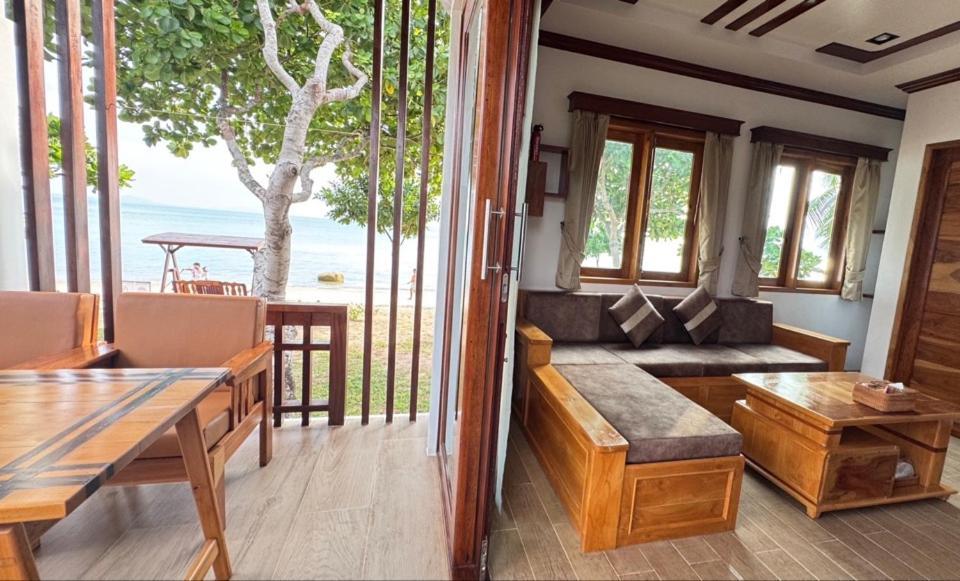 Phangan Beachside Villa Baan Tai