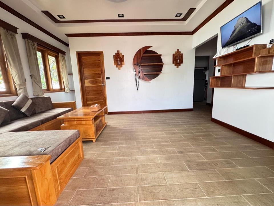 Phangan Beachside Villa Baan Tai